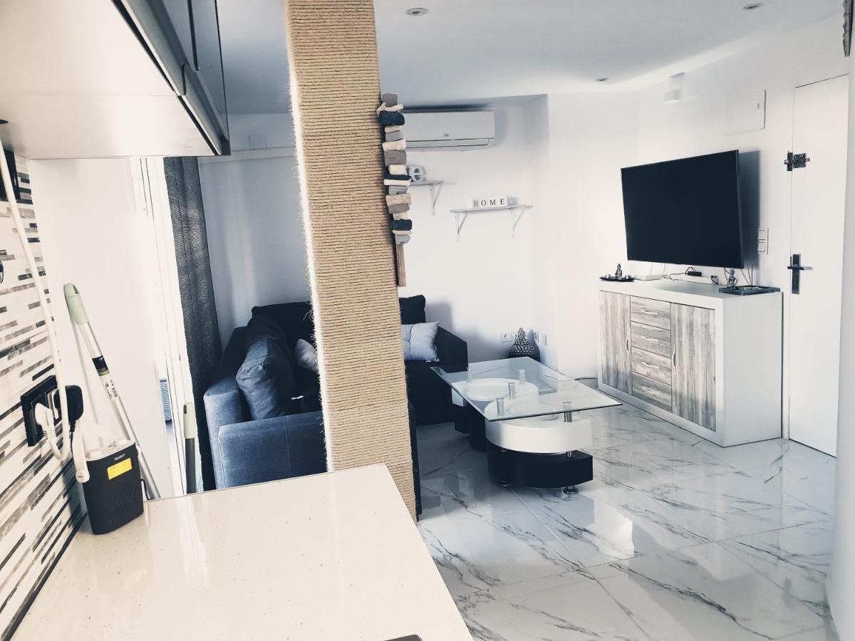 Beachside Apartment In Торрев'єха Екстер'єр фото