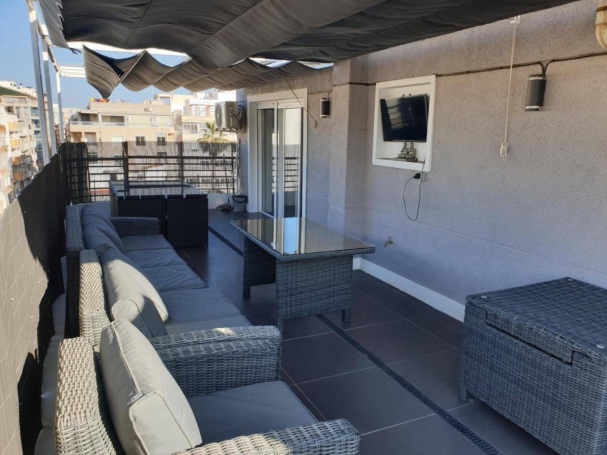Beachside Apartment In Торрев'єха Екстер'єр фото